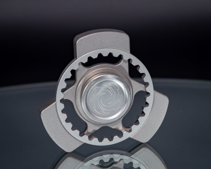 Flyaway Toys Maelstrom ハンドスピナー MAELSTROMS – Flyaway Toys